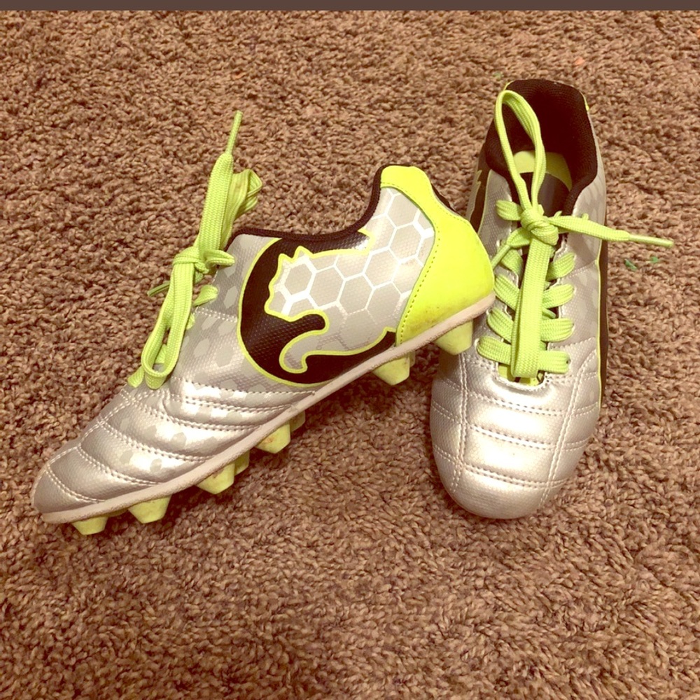 Puma boys soccer cleats